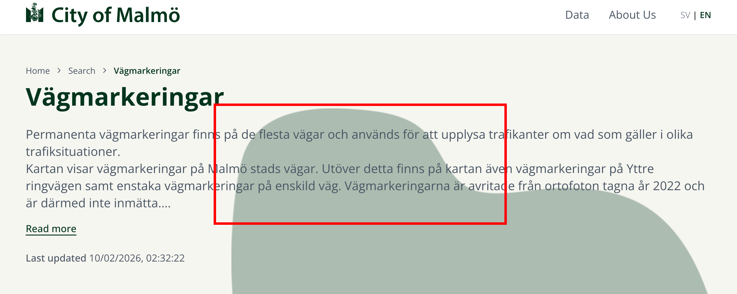 Text med grafik i bakgrunden är inramad med en röd ram.